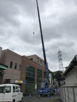 空調室外機揚重