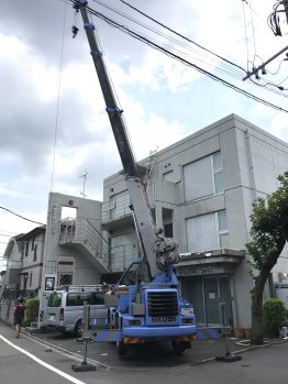 空調室外機揚重