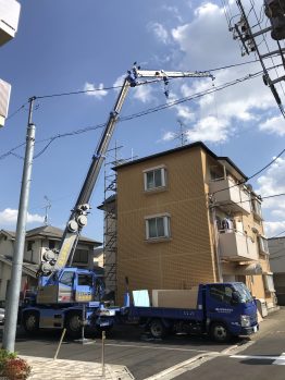 防水材搬入