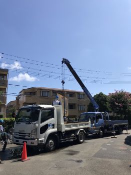 養生鉄板撤去作業