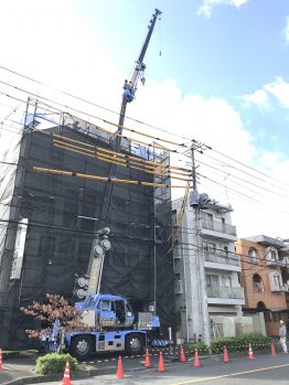 空調室外機揚重