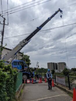 ユンボ揚重・発電機下ろし