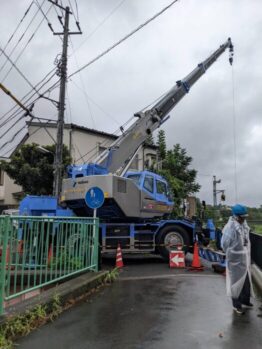 ユンボ・トンバック揚重