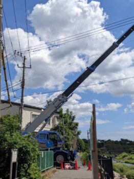 発電機揚重・残土搬出