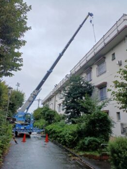 防水材・ガラ出し作業