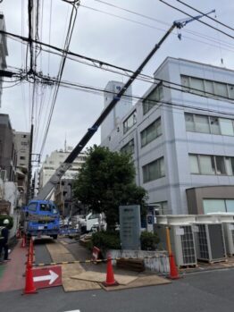 空調室外機揚重