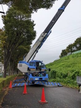 地質調査資材揚重作業