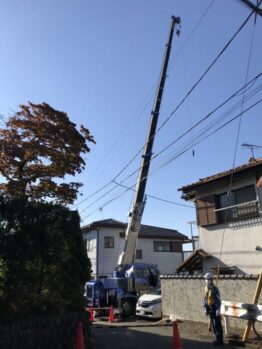 砕石・鉄筋材搬入