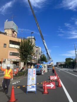 キュービックル揚重及び養生鉄板施工撤去作業