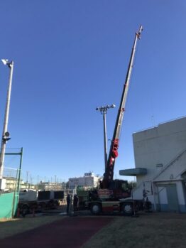 防水材搬入・ガラ出し作業及び養生鉄板養生撤去作業