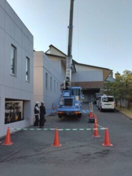 空調室外機揚重