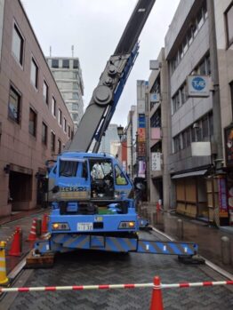 空調室外機揚重