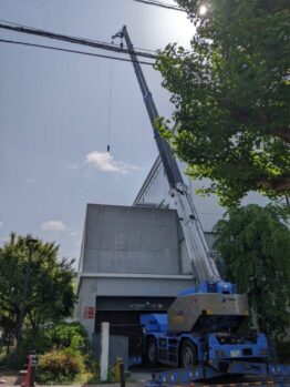 空調室外機揚重