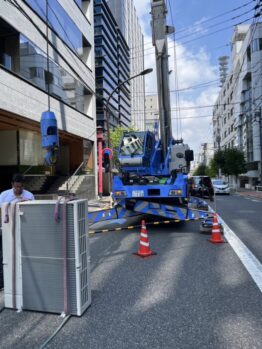 空調室外機揚重