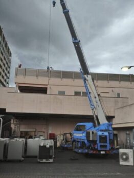 空調室外機揚重