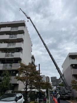 太陽光パネル揚重及び養生施工撤去作業