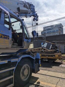 エレベーターフレーム取付あ