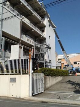 空調室外機揚重