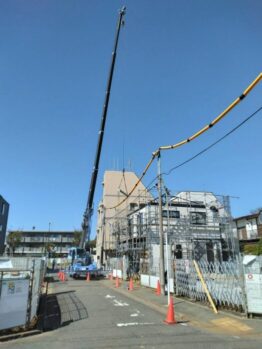 軽量鉄骨パネル建て方