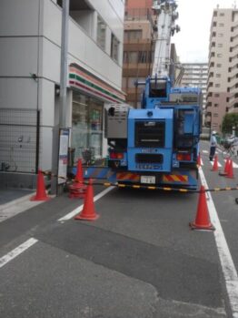 空調室外機揚重