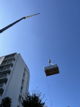 太陽光パネル揚重・鉄板養生施工撤去作業