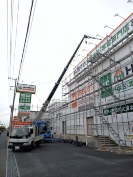 空調室外機揚重作業