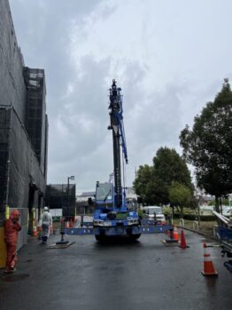 瓦撤去及び養生施工撤去作業