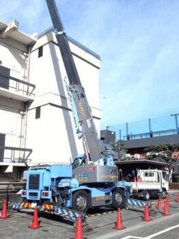 空調室外機揚重