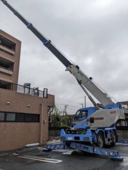 空調室外機揚重