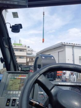 大型時計組立作業