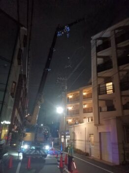 空調室外機揚重