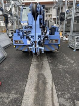 立体駐車場ターンテーブル取付作業