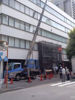 ガラス取付作業