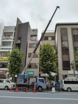 空調室外機揚重