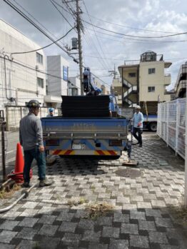 足場材搬入及び養生施工撤去作業