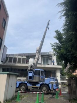 空調室外機揚重