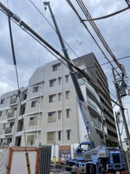 型枠材搬入