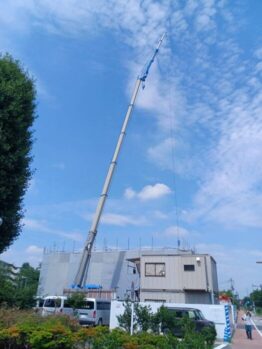 型枠材搬入