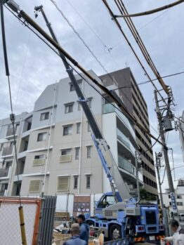 型枠材搬入