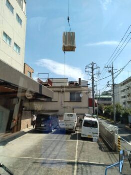 製品搬入