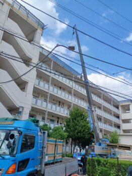 防水材搬入
