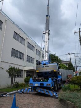 空調室外機揚重