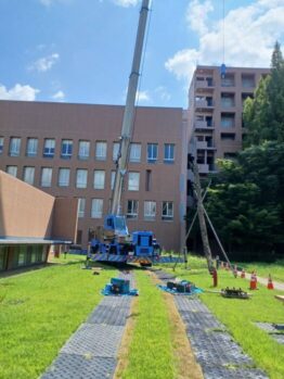 空調室外機揚重