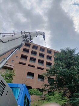 空調室外機揚重