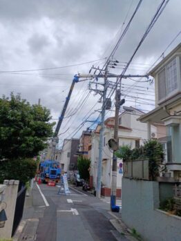 グランドピアノ揚重