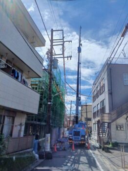 屋根折半搬入