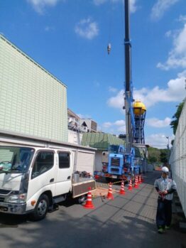 チラーコンプレッサー交換