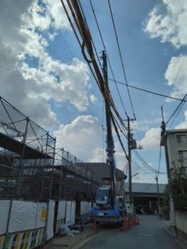 足場材搬入