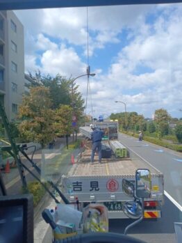 足場材搬入