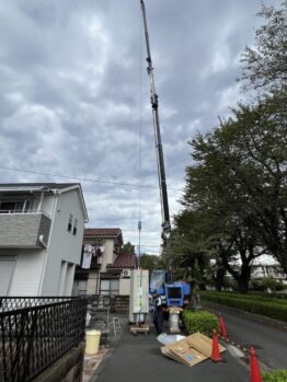 エコキュート搬入作業